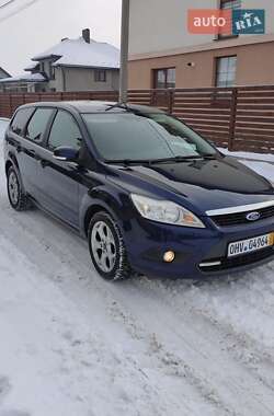 Ford Focus  2010