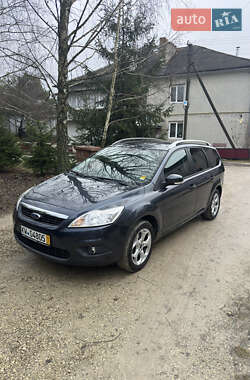 Ford Focus  2010