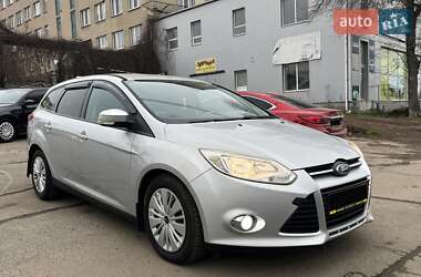 Ford Focus  2014