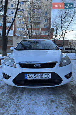 Ford Focus  2011