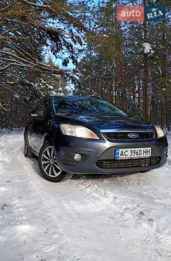 Ford Focus  2010