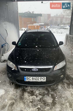 Ford Focus  2010