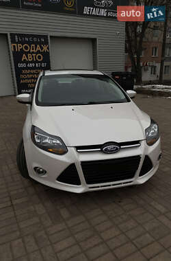 Ford Focus  2014