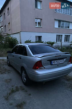 Ford Focus  2001