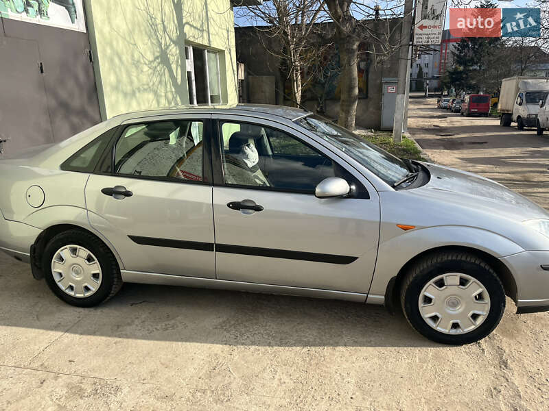 Седан Ford Focus 2004 в Львові фото 3 Седан Ford Focus 2004 в Львові