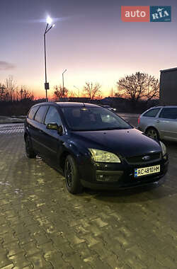 Ford Focus  2005
