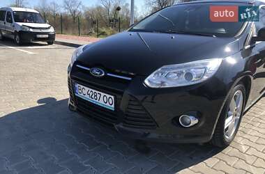 Ford Focus  2012