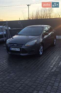 Ford Focus  2012
