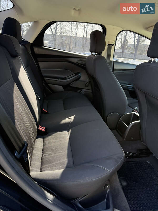 Седан Ford Focus 2016 в Лозовой