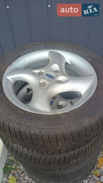 Универсал Ford Focus 2002 в Черновцах фото Универсал Ford Focus 2002 в Черновцах