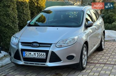 Ford Focus  2011