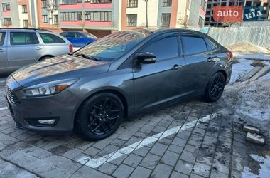 Ford Focus  2015