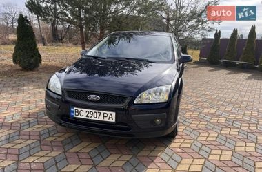 Ford Focus  2004