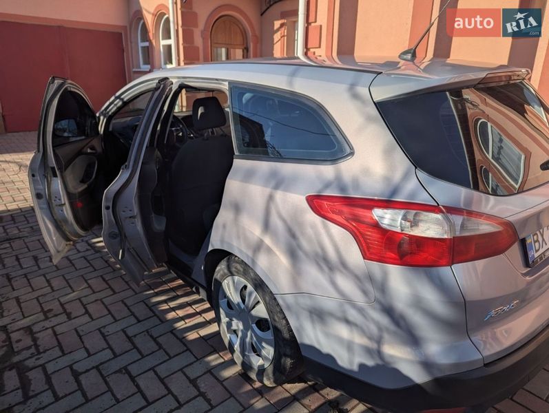 Універсал Ford Focus 2011 в Дунаївцях