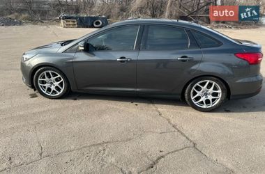 Ford Focus  2016