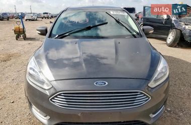 Ford Focus  2016