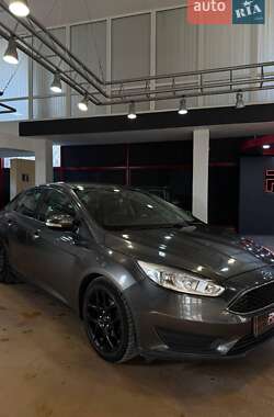 Ford Focus  2016