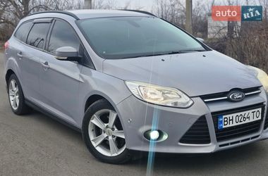 Ford Focus  2011