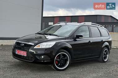 Ford Focus  2010