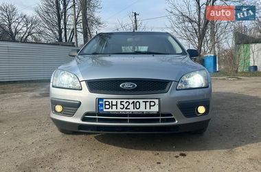 Ford Focus  2004