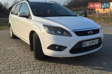 Ford Focus  2010