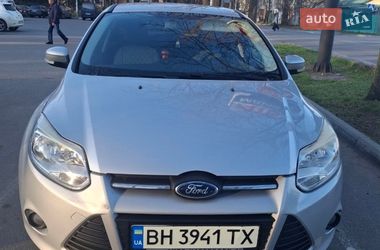 Ford Focus  2011