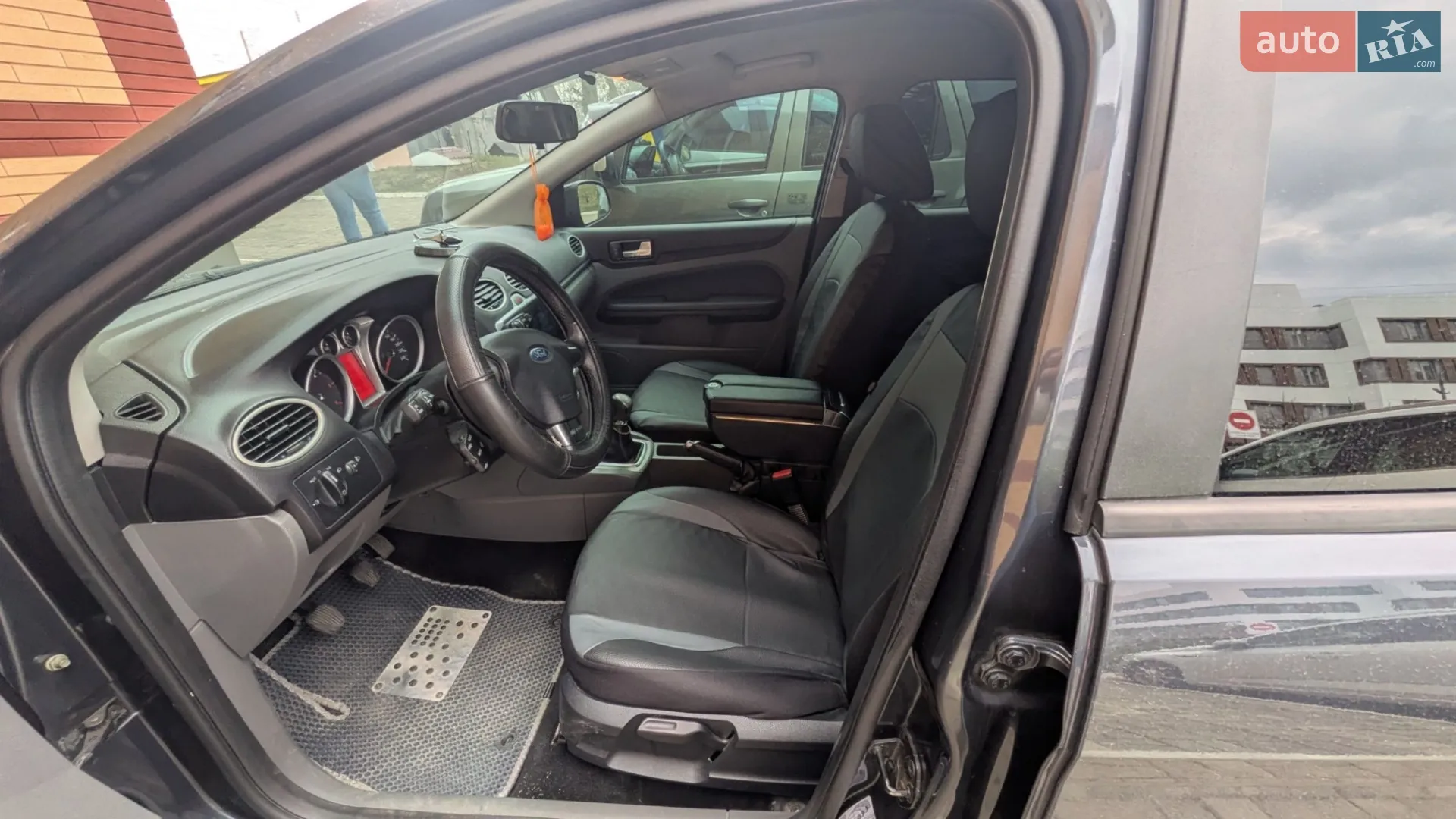Ford Focus 2008 VIN WF0SXXGCDS8C58794 фото оголошення 5 з 16