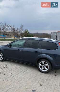 Ford Focus  2010