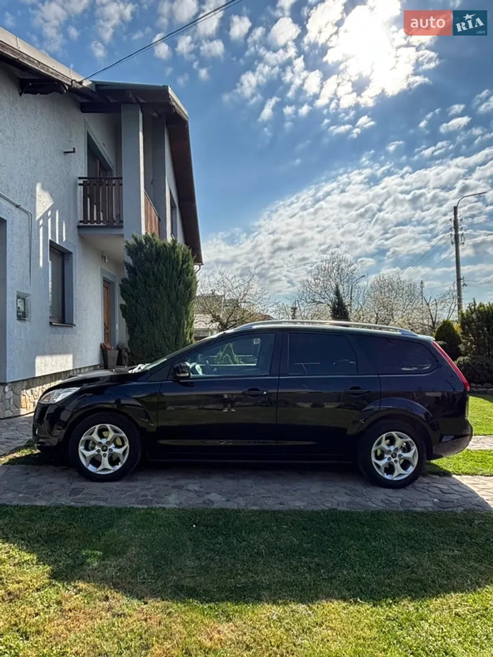 2010 Ford Focus - мініатюра 3