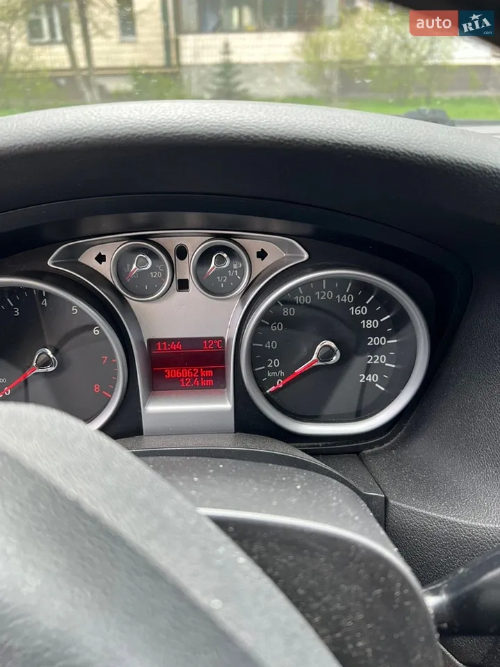 2010 Ford Focus - мініатюра 3