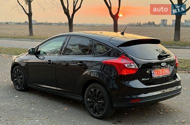Ford Focus  2011