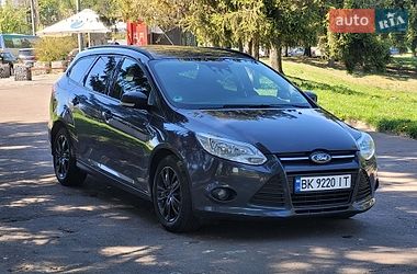 Ford Focus  2011