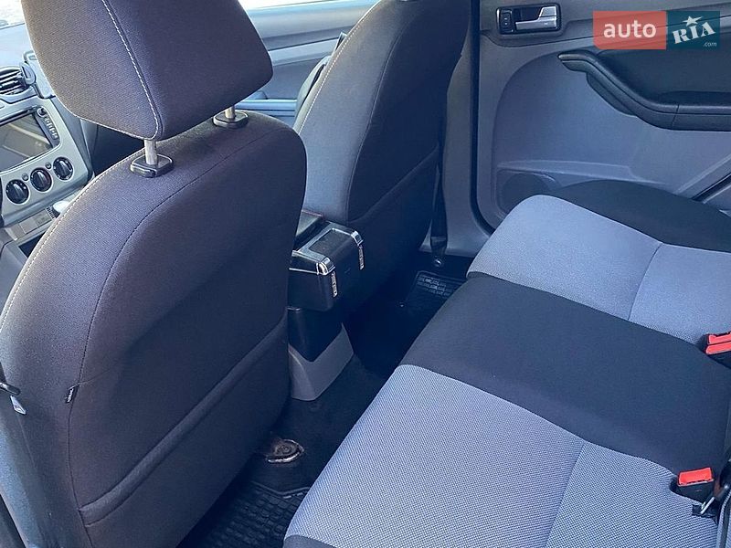 Универсал Ford Focus 2010 в Сваляве