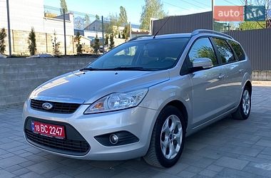 Ford Focus  2010