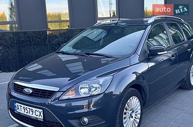 Ford Focus  2010
