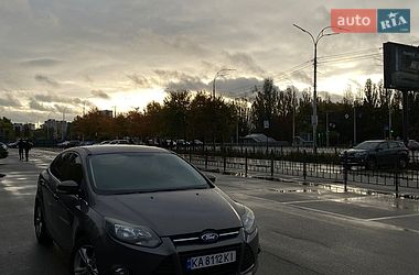 Ford Focus  2013