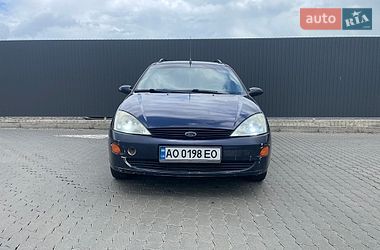Ford Focus  2001