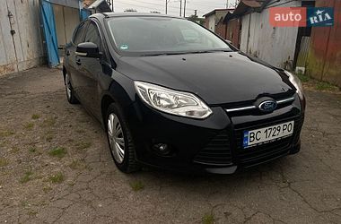 Ford Focus  2011