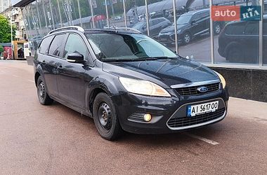 Ford Focus  2010