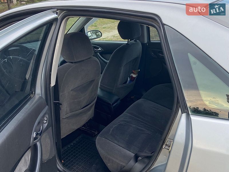 Седан Ford Focus 2003 в Вараші