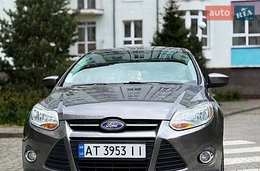 Ford Focus  2011