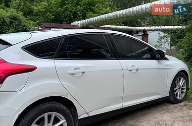 Хэтчбек Ford Focus 2015 в Днепре