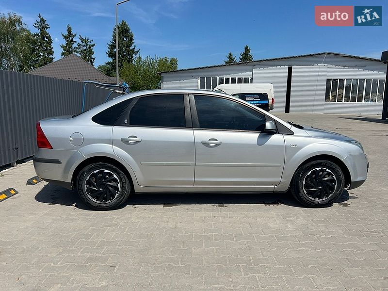 Седан Ford Focus 2005 в Теофиполе