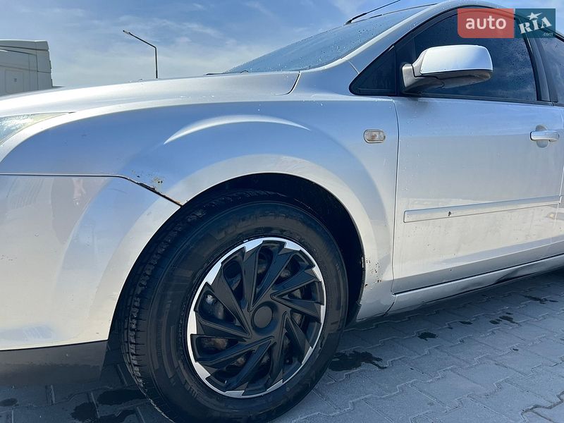Седан Ford Focus 2005 в Теофиполе