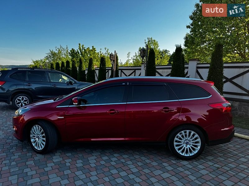 Універсал Ford Focus 2011 в Чернівцях