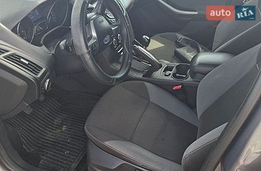 Ford Focus  2012