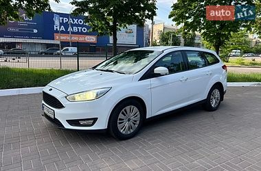 Ford Focus  2015