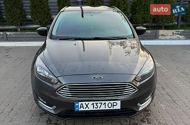 Ford Focus  2016