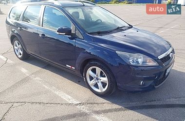 Ford Focus  2010
