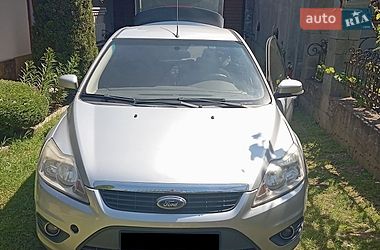 Ford Focus  2011